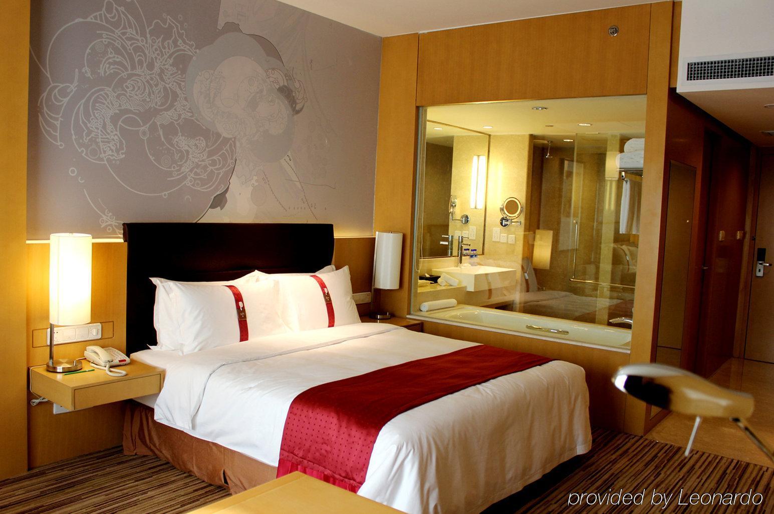 Holiday Inn Shijiazhuang Central By Ihg Exterior photo